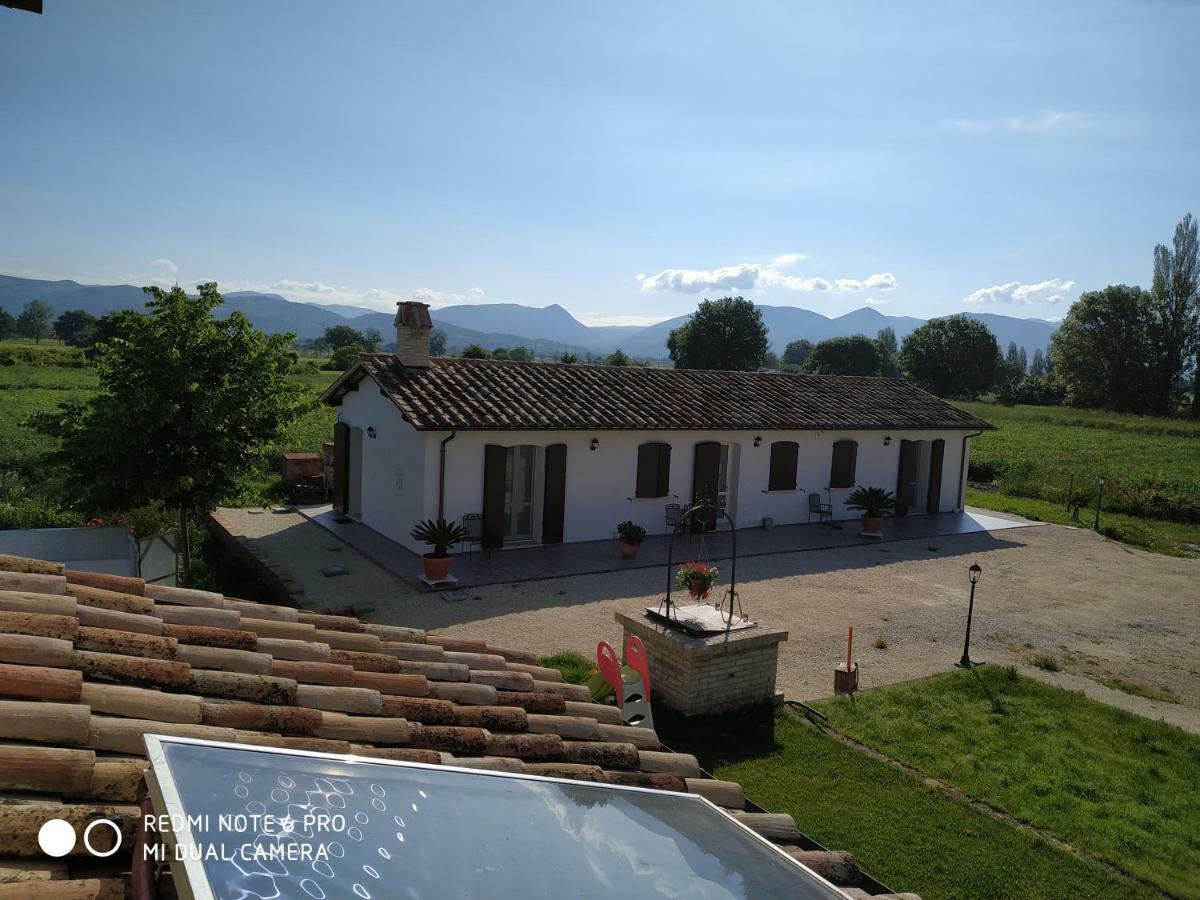 Agriturismo " Le Serre" Spello Exterior foto